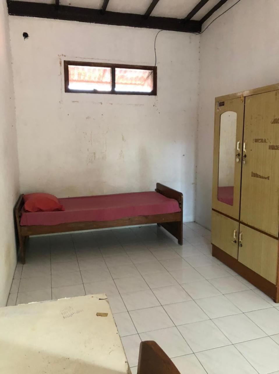 Oyo 90482 Rumah Oma Syariah Kupang  Екстериор снимка
